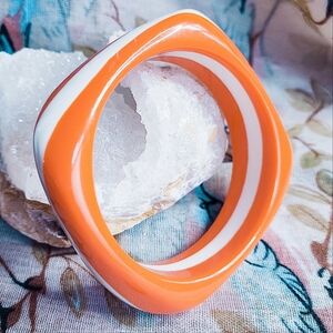 Creamy Coral White Striped Square Asymmetrical Vintage Lucite Bangle Bracelet